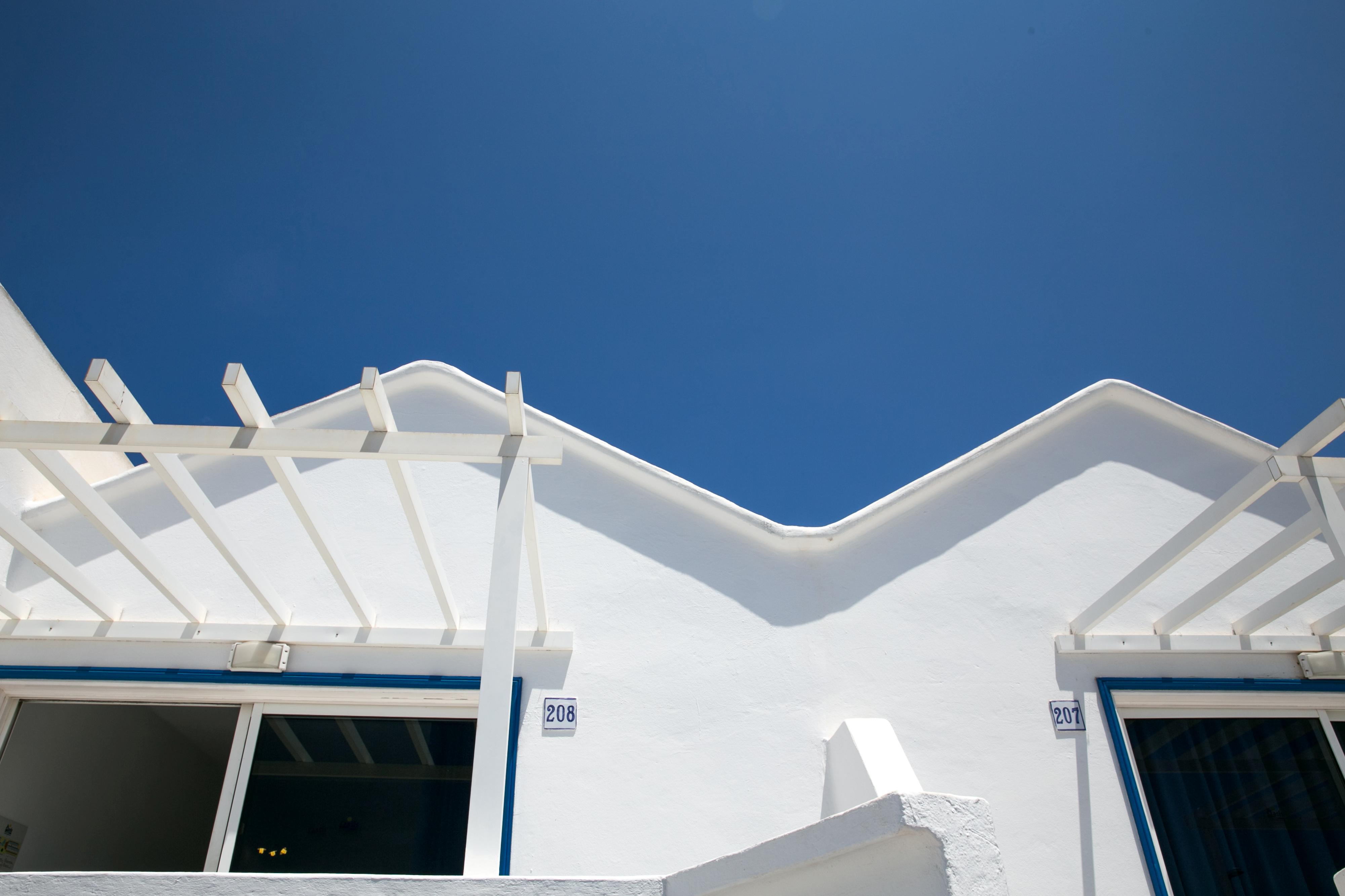 Apartamentos Livvo Oasis Puerto del Carmen  Exterior photo
